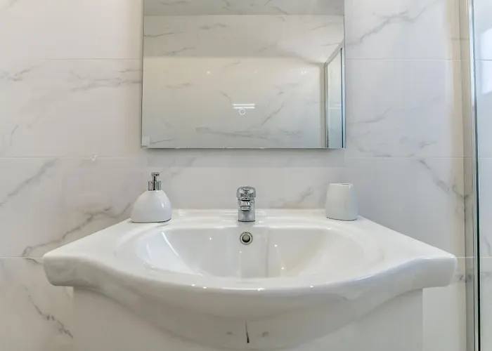 Casa Amonita, * Alvor