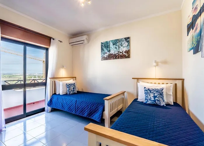 Casa Amonita, * Alvor