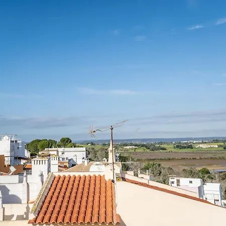 Casa Amonita, * Alvor